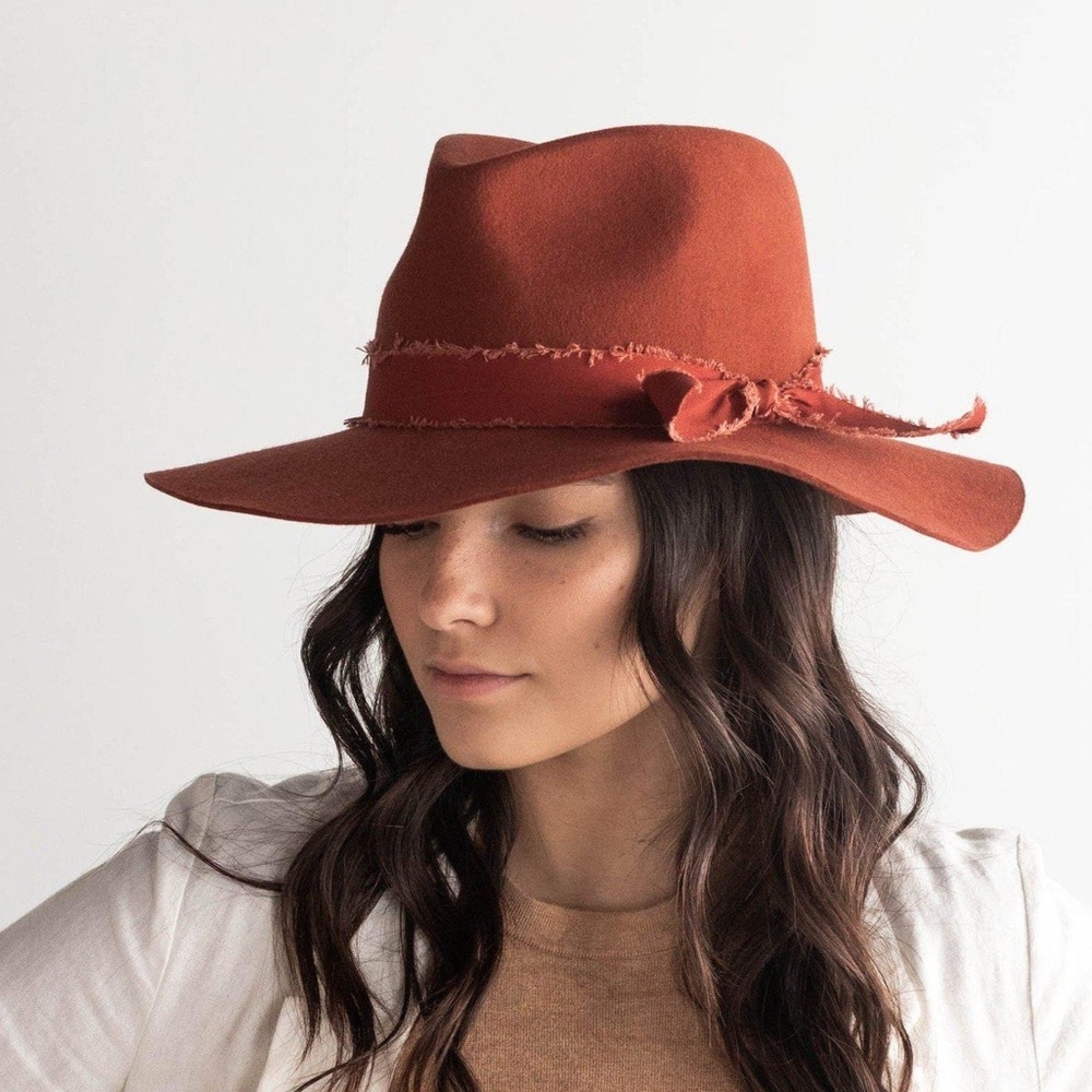 Gigi pip Hannah floppy fedora rust 57